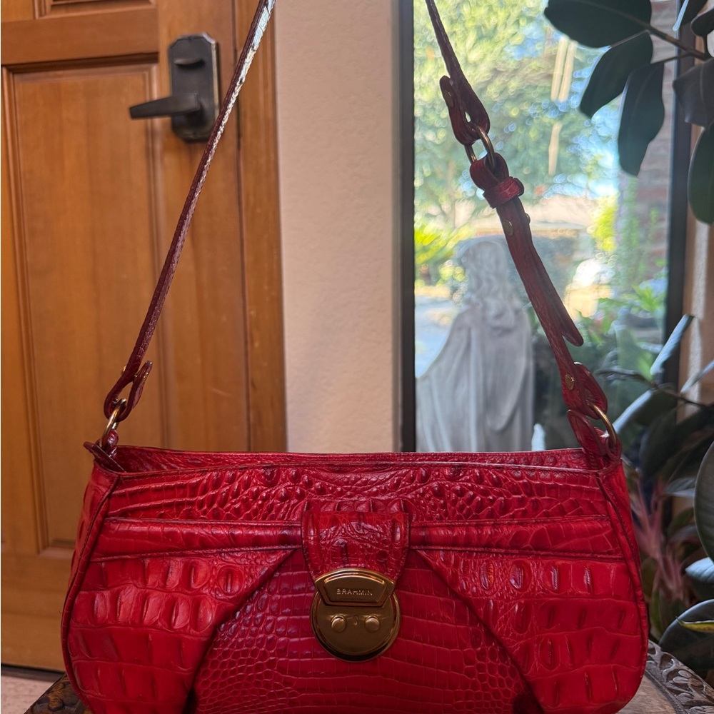 Brahmin Red Croc-Embossed Leather Shoulder Bag with Gold-Tone Clasp - Picture 2 of 10